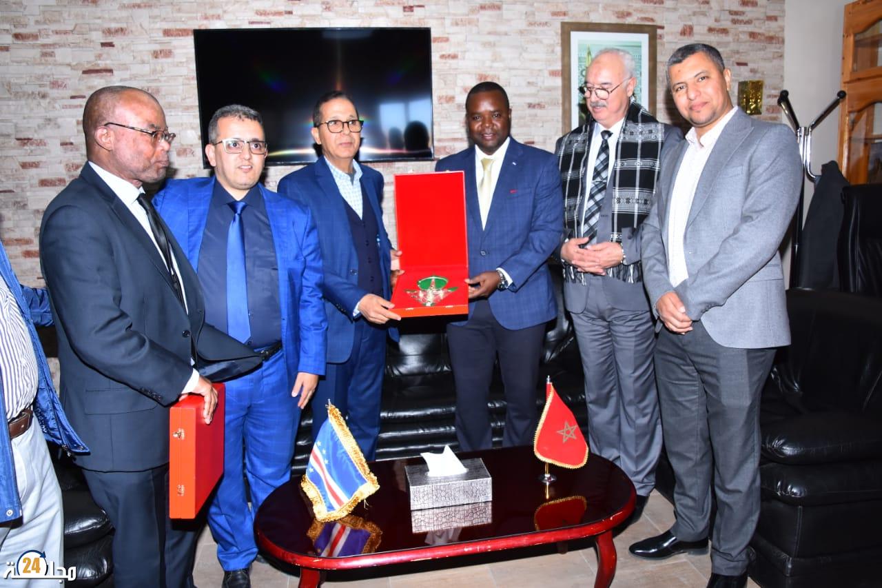 توقيع اتفاقية شراكة بين تيزنيت والرأس الأخضر في مجال الاقتصاد البحري