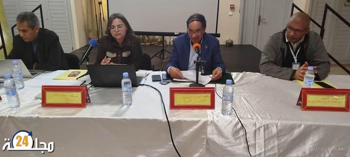 الفيدرالية الاقليمية لجمعيات الآباء بمكناس تنظم الدورة التكوينية الأولى في موضوع “دور فاعل لجمعيات الآباء في تحقيق أهداف خارطة الطريق”