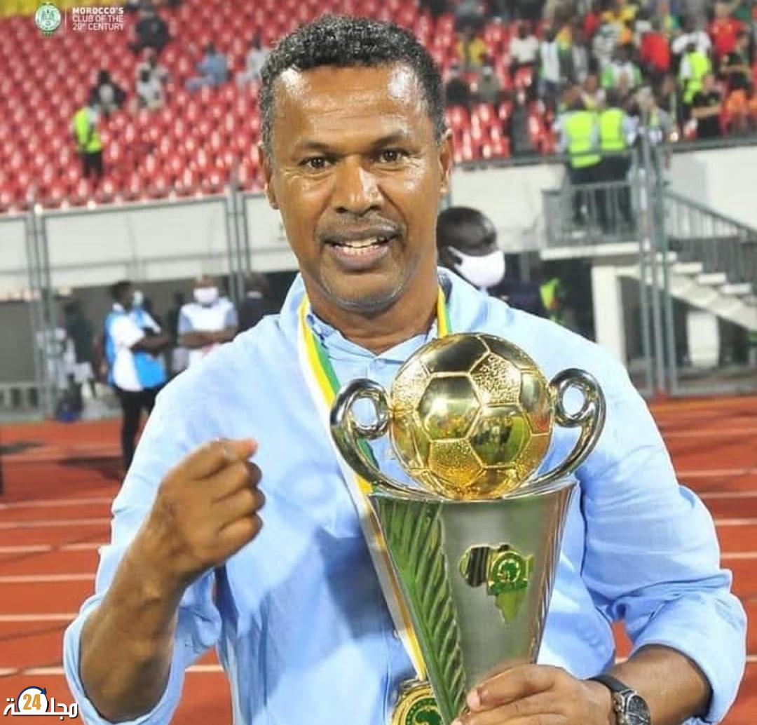 عودة الشابي لتولي قيادة الرجاء حتى نهاية الموسم