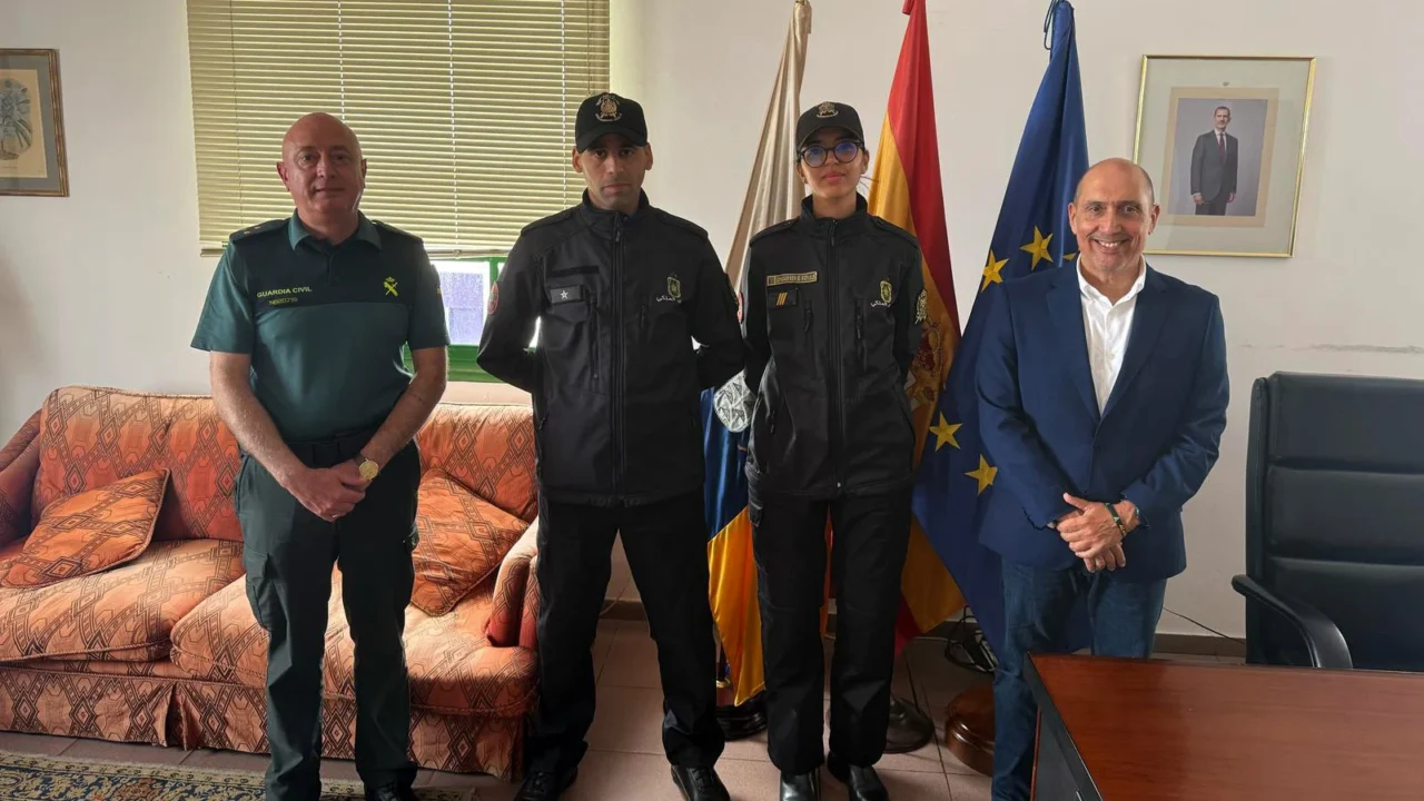 أول دورية مشتركة بين الحرس المدني الإسباني والدرك الملكي المغربي في جزر الكناري