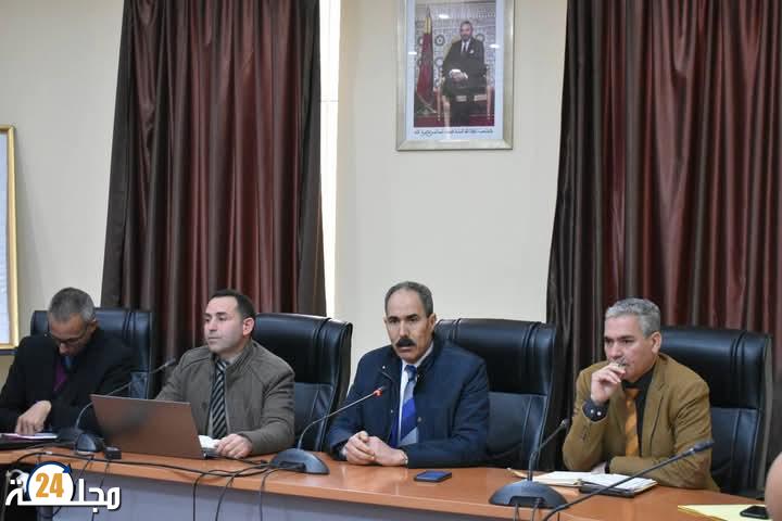 مديرية مكناس: الحصيلة المرحلية لمشروع مدارس وإعداديات الريادة وتدبير المرحلة المقبلة موضوع لقاءات تنسيقية بالمديرية