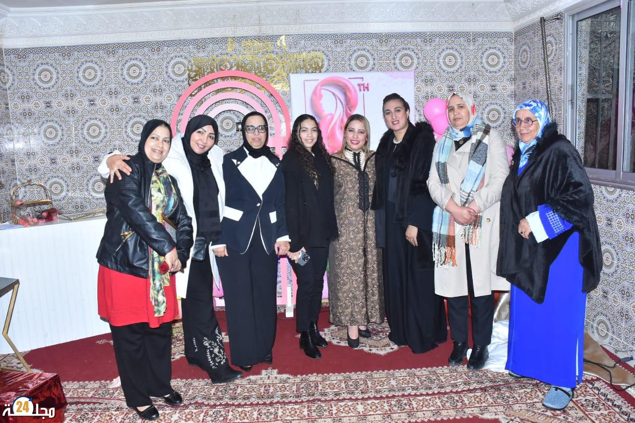 جمعية أم المؤمنين عائشة تكرم المرأة العاملة في يومها العالمي