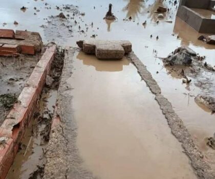 ..مريرت: التنمية في العناية المركزة… والسكان يرفعون شعار “سجل يا تاريخ!”