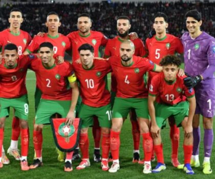 بعد الفوز على النيجر وتعثر منتخبات منافسة.. المنتخب الوطني يقترب من المركز الثاني عشر عالميا