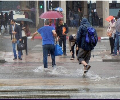 نشرة إنذارية..تساقطات ثلجية وأمطار قوية مرتقبة بعدد من مناطق المملكة