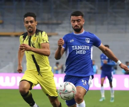 المغرب الفاسي واتحاد طنجة يقتسمان النقاط في مواجهة متكافئة