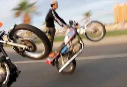 دراجة C90 المعدّلة تُقلق راحة ساكنة سطات: أصوات مدوية تُرعب الليالي الهادئة