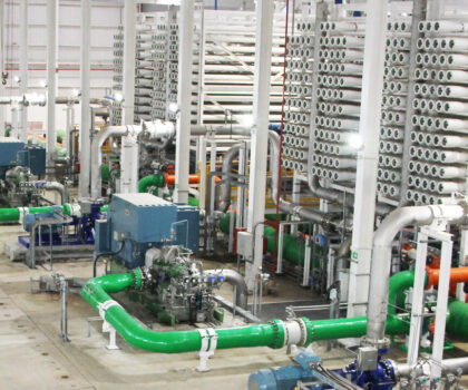 بركة: تحلية المياه ستوفر نصف حاجيات الشرب بحلول 2030