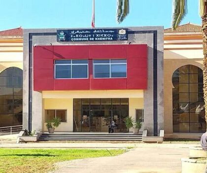 مبادرة من النائب الأول لرئيس الغرفة.. تخصيص مليون درهم لاستكمال مشروع المحور التجاري ببئر أنزاران خنيفرة