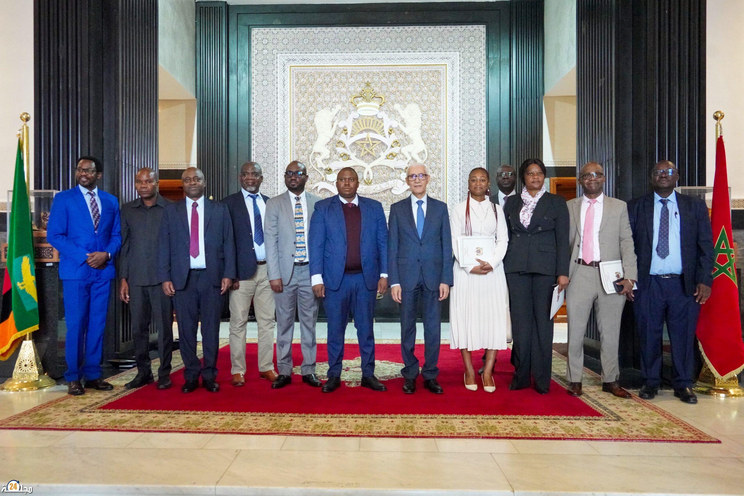 رئيس مجلس النواب يجري مباحثات مع رئيس وأعضاء لجنة الشباب والرياضة وشؤون الطفل بالجمعية الوطنية لجمهورية زامبيا