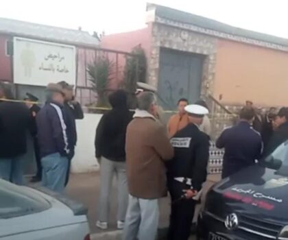 استنفار أمني بمراحيض المسجد الأعظم في ابن أحمد بعد العثور على بقايا لحم مجهول