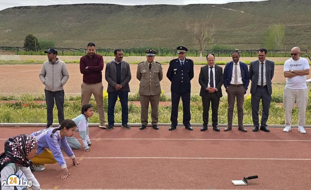 اقليم ميدلت “بومية تحتضن البطولة الإقليمية المدرسية لألعاب القوى وكرة القدم لتشجيع الرياضة المدرسية”