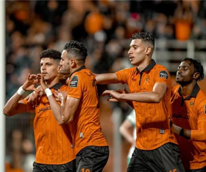 نهضة بركان يواصل زحفه القاري ويبلغ نصف نهائي كأس الكونفدرالية