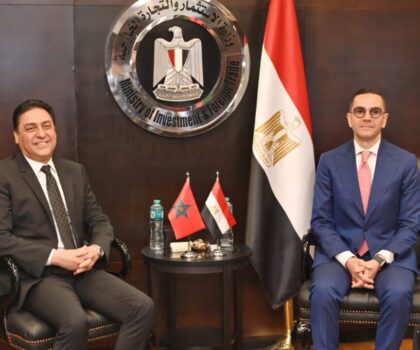 حجيرة يبحث مع وزير الاستثمار المصري سبل تعزيز المبادلات التجارية بين البلدين