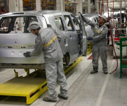 المغرب ينافس على ريادة صناعة السيارات في القارة الافريقية لتحقيق رؤية 2030