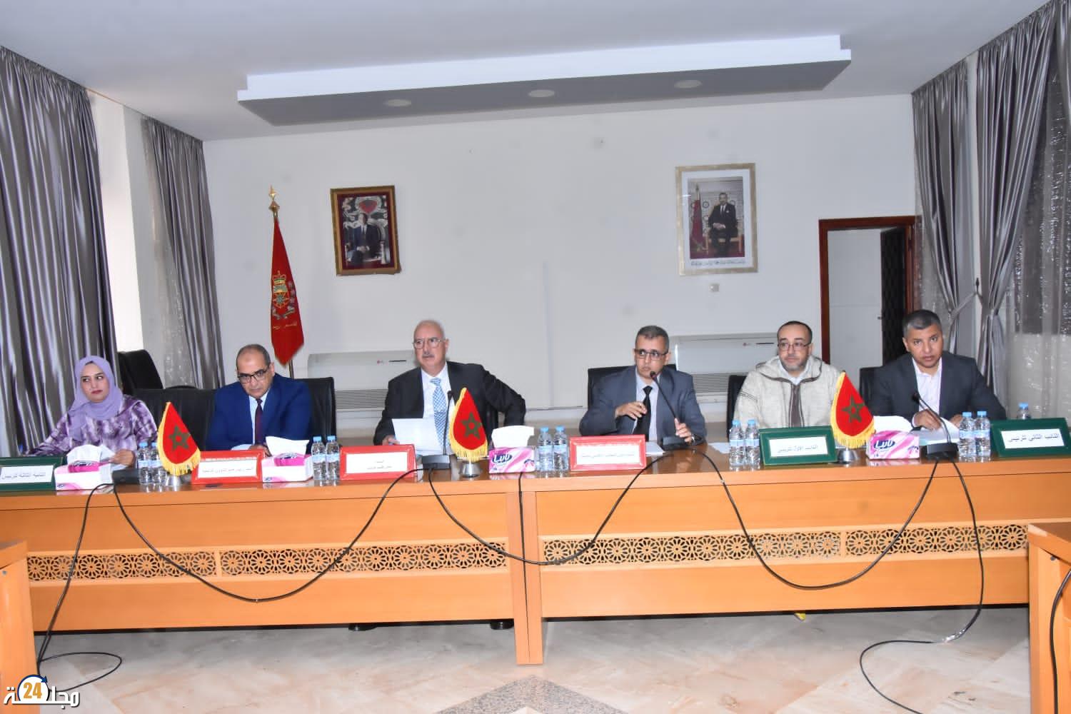 المجلس الإقليمي لتيزنيت يصادق بالإجماع على 40 مشروعا تنمويا في دورة استثنائية