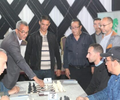 انطلاق البطولة الجهوية للفرق في الشطرنج بعصبة مراكش-آسفي: منافسة قوية بين ستة أندية بفضاء أوتار بإبن جرير