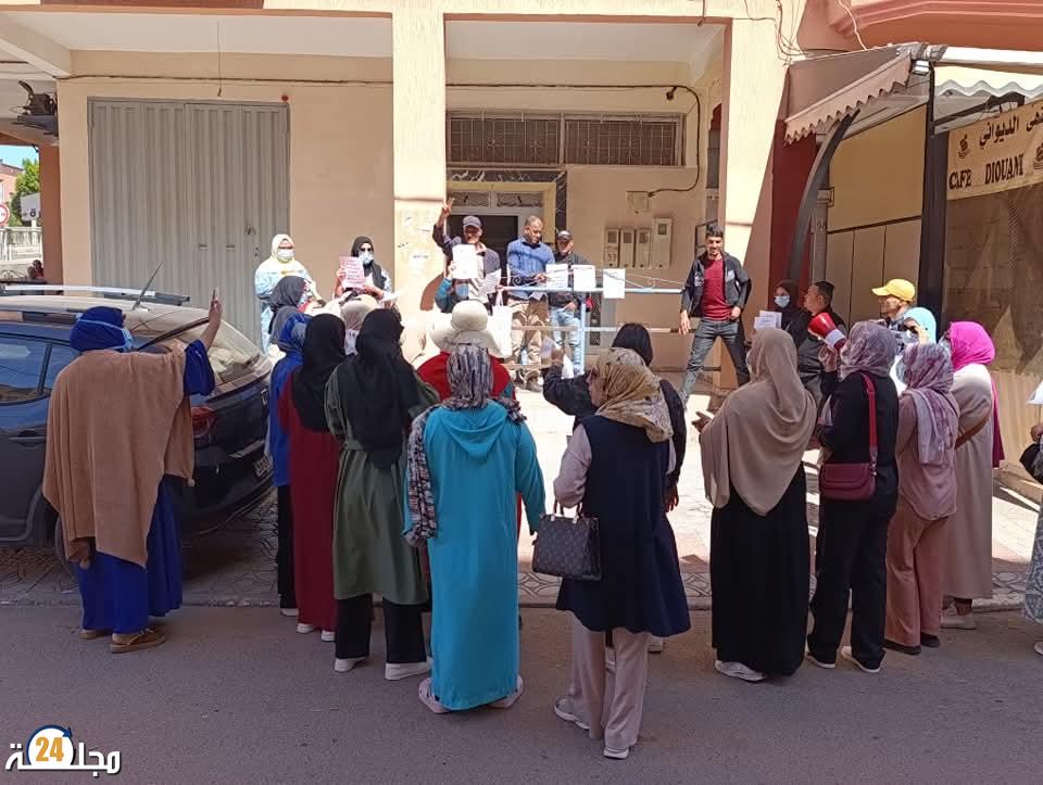 المسرّحون من شركة المناولة بالرحامنة يواصلون احتجاجاتهم: كرامة مهدورة ومعاناة مستمرة في انتظار التفاعل المسؤول