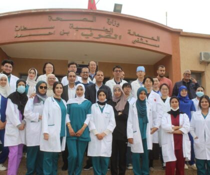 حملة طبية متعددة التخصصات بمدينة ابن أحمد تستقطب أعداداً كبيرة من المستفيدين