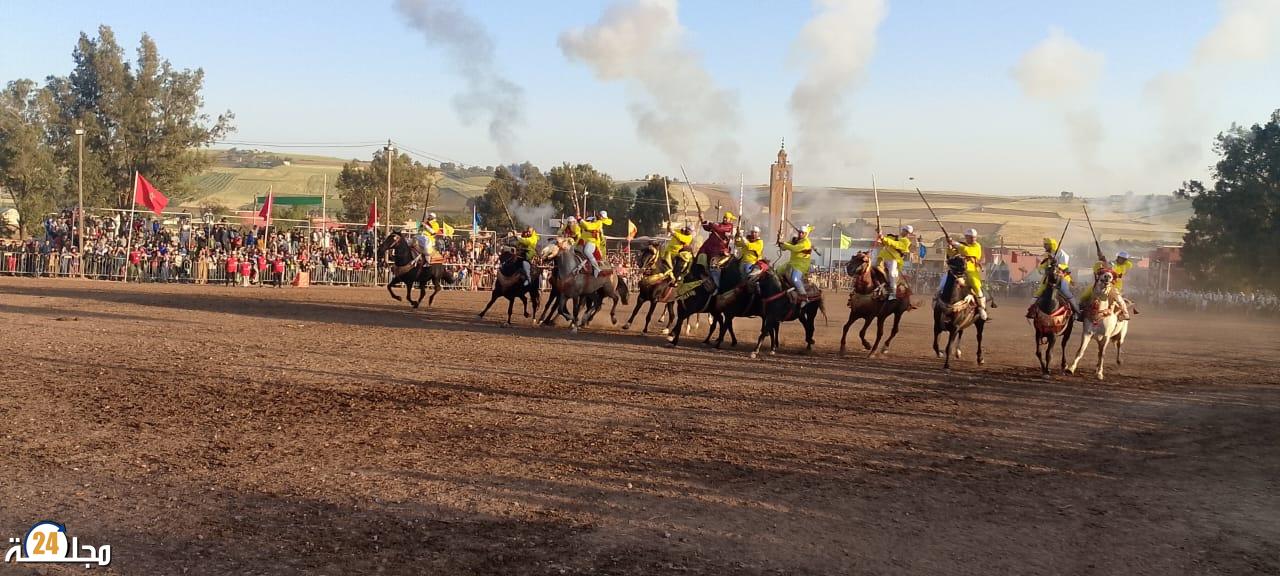 منظمة حقوقية تحذر من التوظيف الانتخابي لمواسم “التبوريدة” والمهرجانات