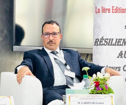 زهير لخيار.. أكاديمي بخبرة اقتصادية عميقة يقود نقاش “المرونة الاقتصادية” من قلب كلية المحمدية