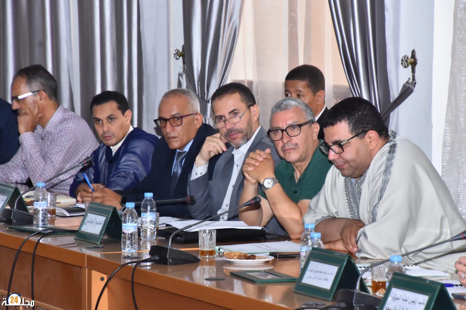 إنعقاد الدورة العادية للمجلس الإقليمي لتيزنيت يونيو 2025