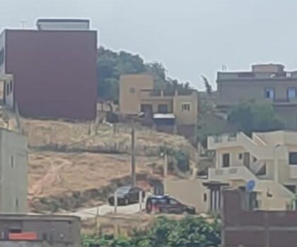 الفنيدق مداهمة أمنية بكنديسة العليا تسفر عن توقيف 68 مهاجرا سريا من جنسيات مختلفة..