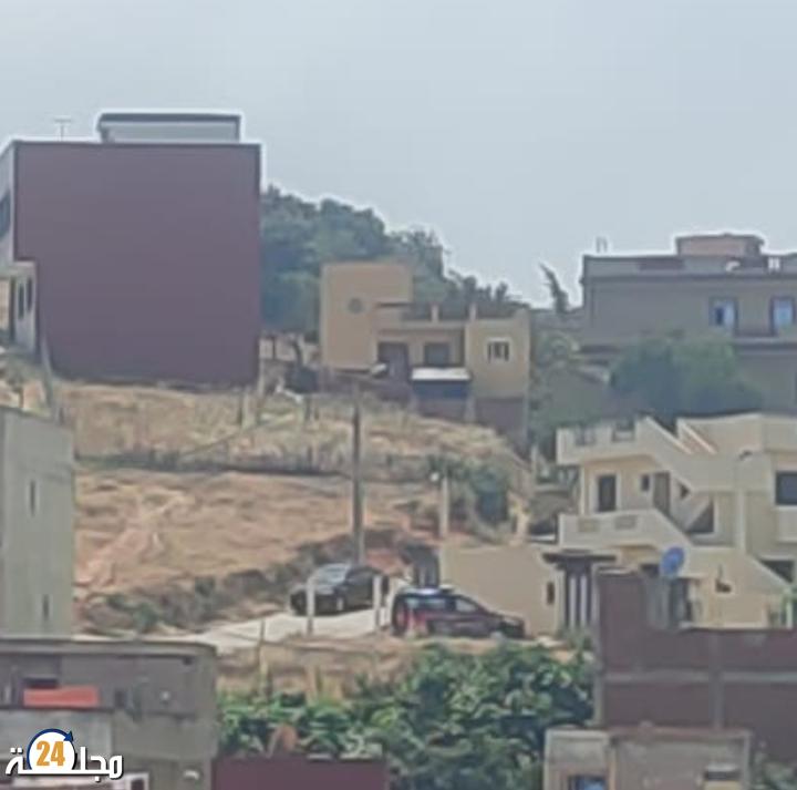 الفنيدق مداهمة أمنية بكنديسة العليا تسفر عن توقيف 68 مهاجرا سريا من جنسيات مختلفة..