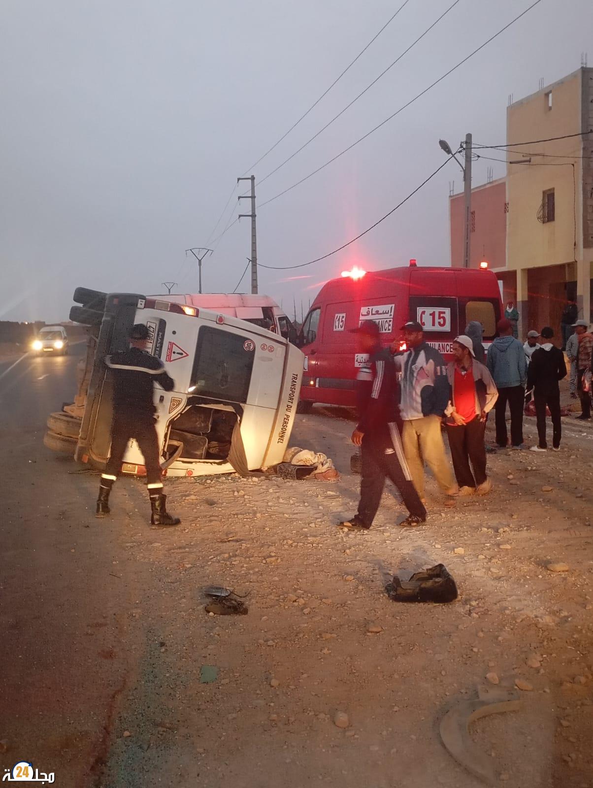 حادثة سير خطيرة تُصيب عمالًا زراعيين بطريق ايت ميلك