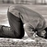 رجل يفارق الحياة ساجدا داخل منزله بالجديدة في مشهد مهيب يهز القلوب
