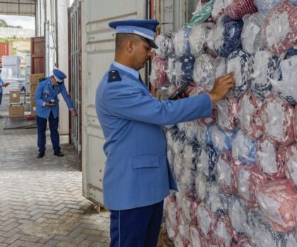 الجمارك تفتح تحقيقا واسعا في تلاعبات خطيرة تهم بيانات السلع المستوردة