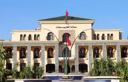 نائب سلالي : رئيس قسم الشؤون القروية بعمالة سطات يحاول عرقلة مسار الترافع على حقوق السلاليين امام المحاكم