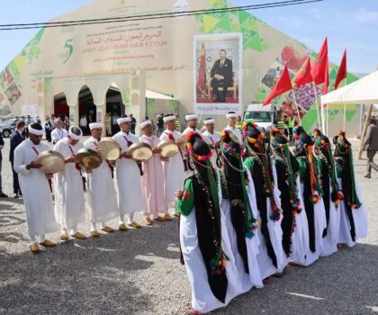 صور من التنشيط الثقافي والفني لفعاليات النسخة الخامسة للمعرض الجهوي للمنتجات المجالية