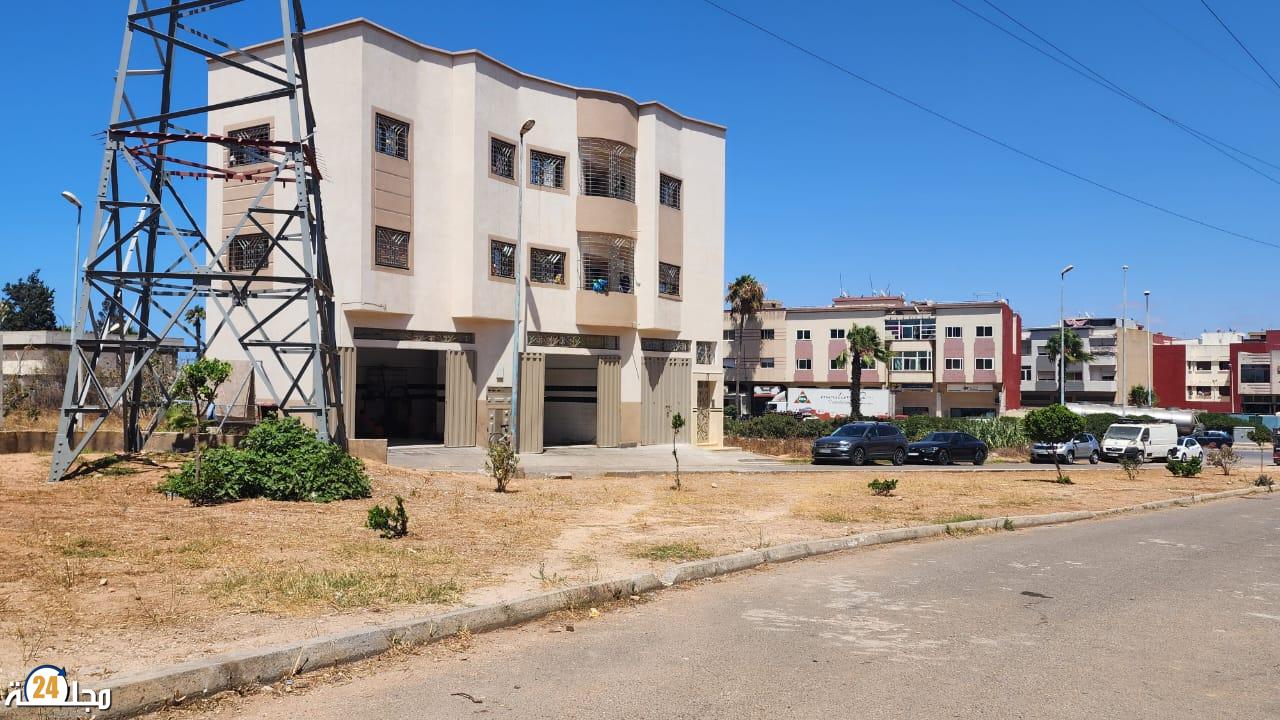 الجديدة…افتتاح محل لغسل السيارات يثير جدلا بيئيا وقانونيا و مطالب بالتدخل العاجل