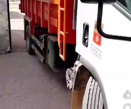 فضيحة…استغلال آليات جماعة أولاد تايمة(الشاحنات ) لخدمة شركة خاصة يورط منتخبين وسط تبادل الاتهامات