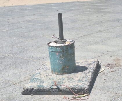 الجديدة.. ساحة حي المطار من مشروع رائد إلى إسمنت ميت و احتلال للملك العمومي و السلطات تتفرج