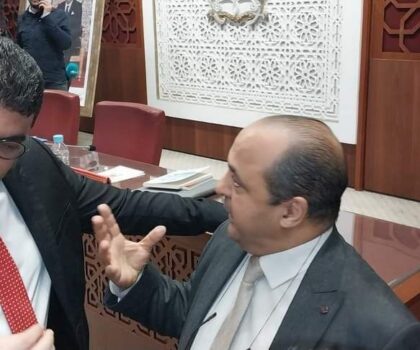 أزمة الصحافة الوطنية في الأشخاص وليس في الترسانة القانونية، والمهنيون يطالبون بمجلس لا مكان فيه للشيوخ ولمن أحيل على التقاعد