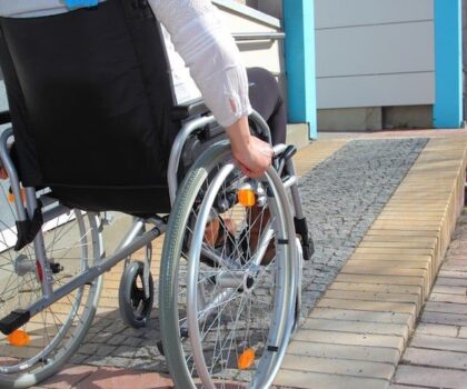 ضعف الولوجيات يفاقم معاناة الأشخاص في وضعية إعاقة بالمغرب