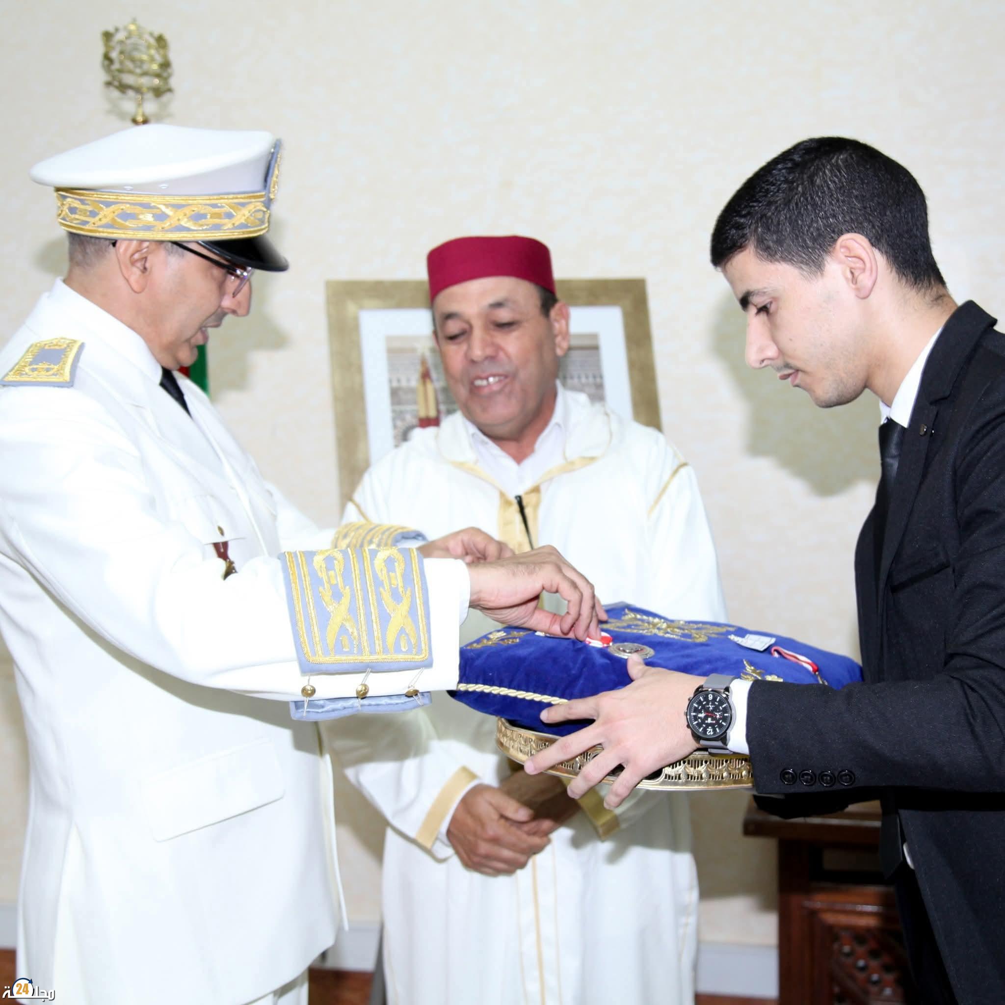 توشيحات ملكية تُضيء سماء اشتوكة آيت باها في ليلة عيد العرش