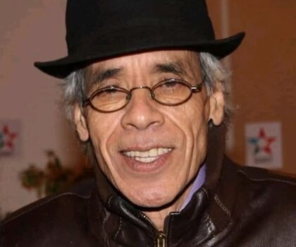 الإعلامي علي حسن في ذمة الله