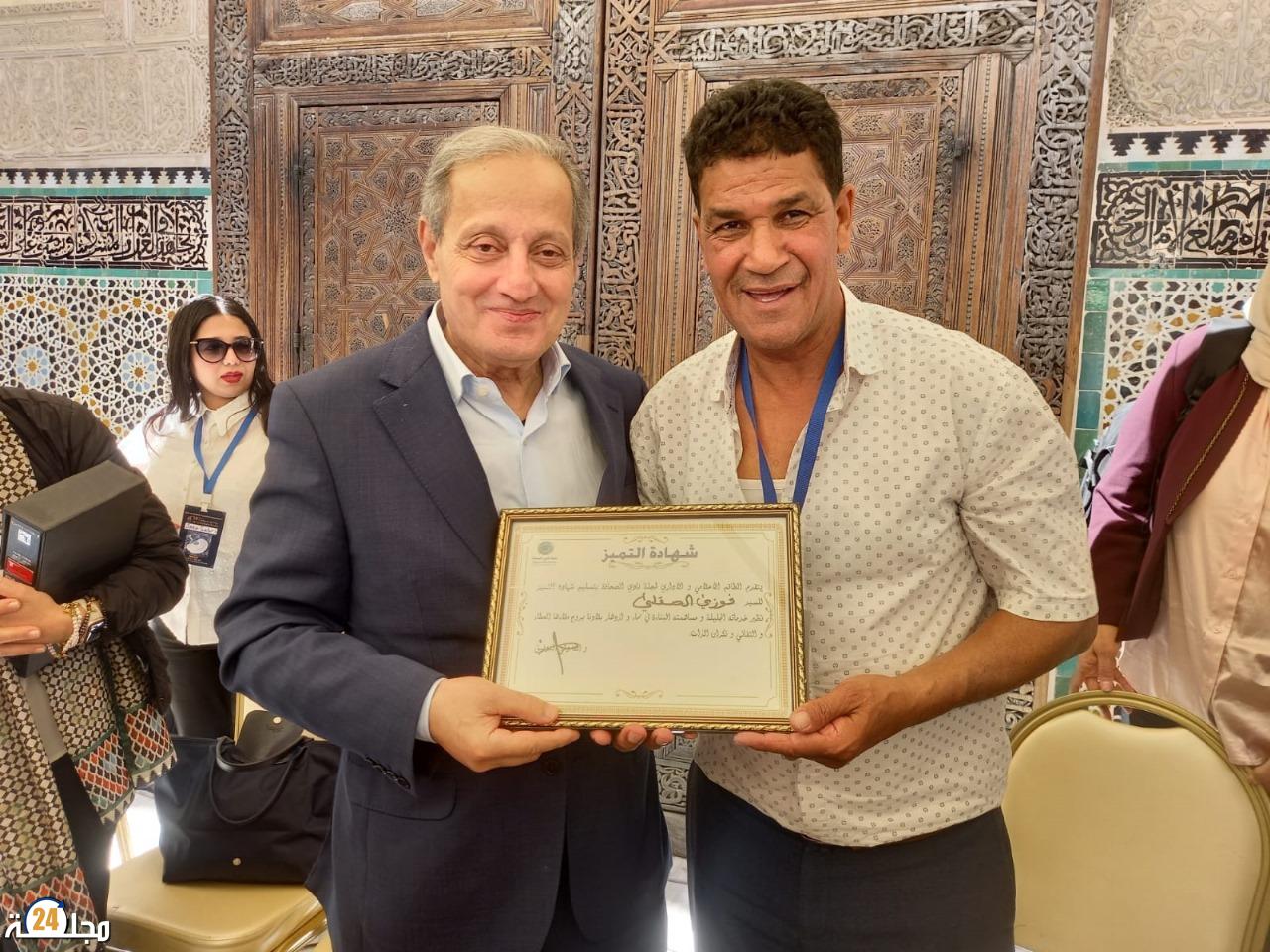 مجلة نادي الصحافة تكرم النخب الوطنية