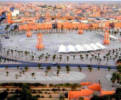 زيارة وفد أمريكي للعيون.. دلالات ورسائل في لحظة إقليمية ودولية حساسة