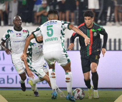 إحالة الموقوفين في مباراة الكلاسيكو بين الرجاء والجيش على القضاء