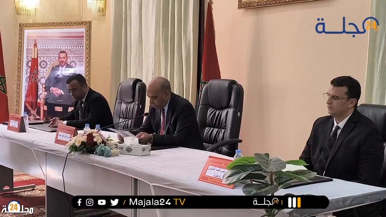 بالفيديو…سطات: تنصيب الكاتب العام و رئيس قسم الشؤون الداخليه تحت اشراف عامل الإقليم محمد على حبوها