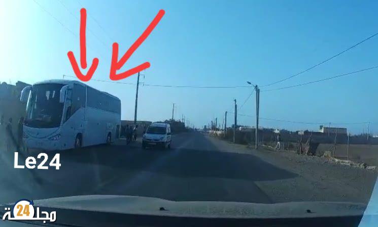 توقيف حافلة تقل مهاجرين غير نظاميين بينهم مختلين عقلياً ببيوكرى