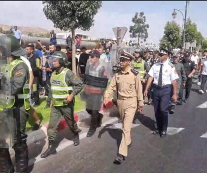 وقفة احتجاجية أمام مستشفى الحسن الثاني بأكادير تنديداً بتردي الخدمات الصحية