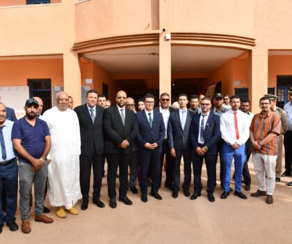 عامل إقليم الرحامنة السيد عزيز بونيان يقوم بزيارة ميدانية لثانوية اولاد حسون بمناسبة إنطلاق الموسم الدراسي