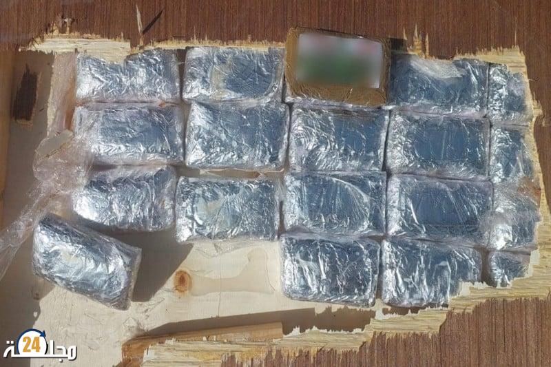 إحباط تهريب 196 كيلوغراماً من الشيرا بمعبر الكركرات