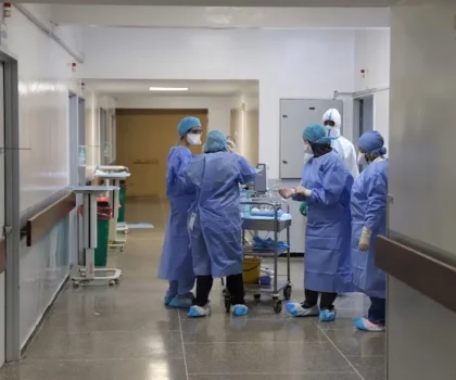 وزارة الصحة تتعهد بتوظيف الممرضين وتقنيي الإسعاف الجدد قبل نهاية السنة
