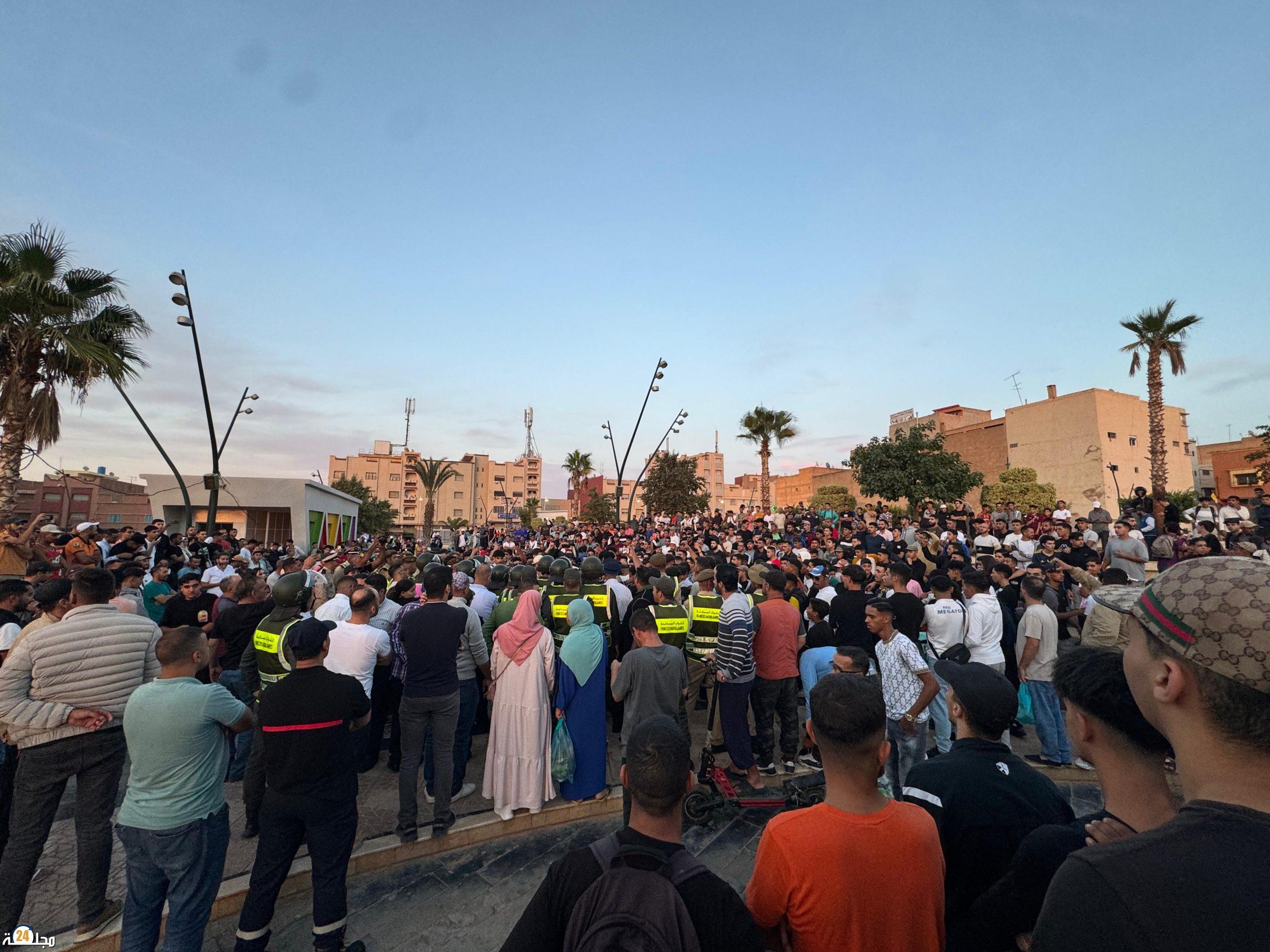 مرصد يحذر : إحتجاجات سلمية تتحول إلى فوضى تختبر إستقرار الدولة